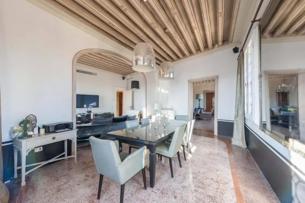 Apartment Ca' Erizzo Dream Apartment, Spectacular Views From The Amazing Terrace! Venice