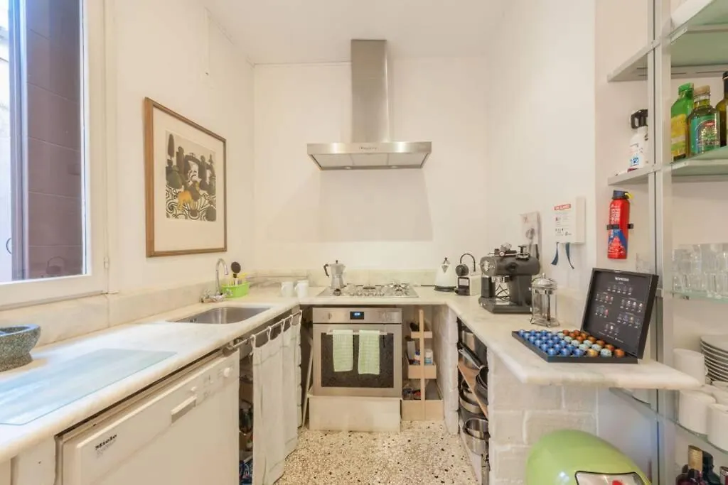 Ca' Erizzo Dream Apartment, Spectacular Views From The Amazing Terrace! Venice